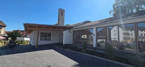Eingang der Evangelischen Kindertagesstätte Mattenzwerge in Kassel.