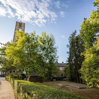 Außenansicht der evangelischen Kindertagesstätte Südsternchen an der Markuskirche in Kassel.