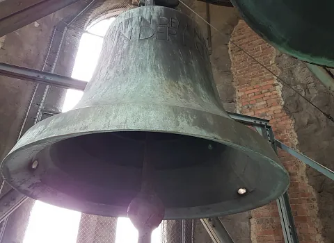 Die Osanna-Glocke der Martinskirche Kassel.