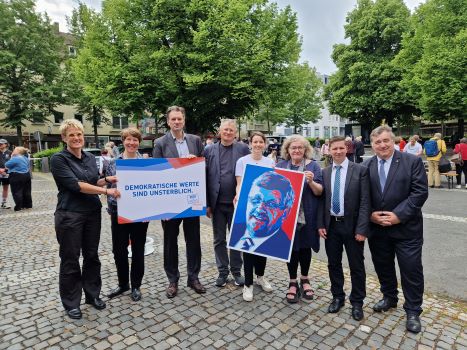Gedenken an Dr. Walter Lübcke am 2. Juni in Kassel. Gedenkveranstaltung an die Martinkirche.
